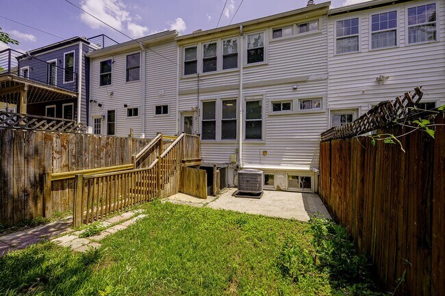 Building Photo - 5518 13th St NW