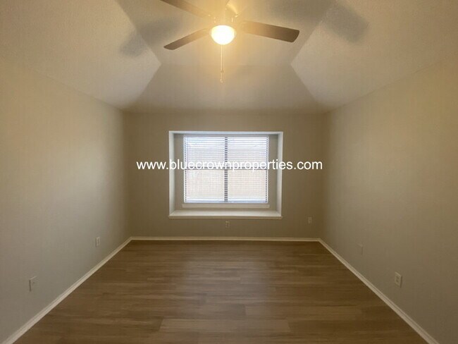 Building Photo - 1212 Case Dr