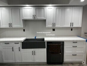 Building Photo - 6724 SW 114th Pl