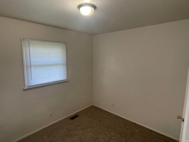 Building Photo - 5229 S College Dr