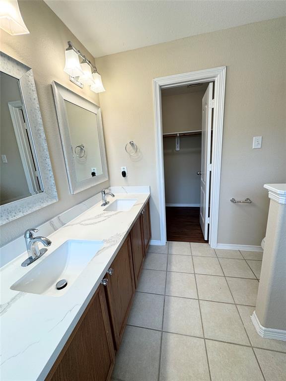 Building Photo - 7039 Durango Creek Dr