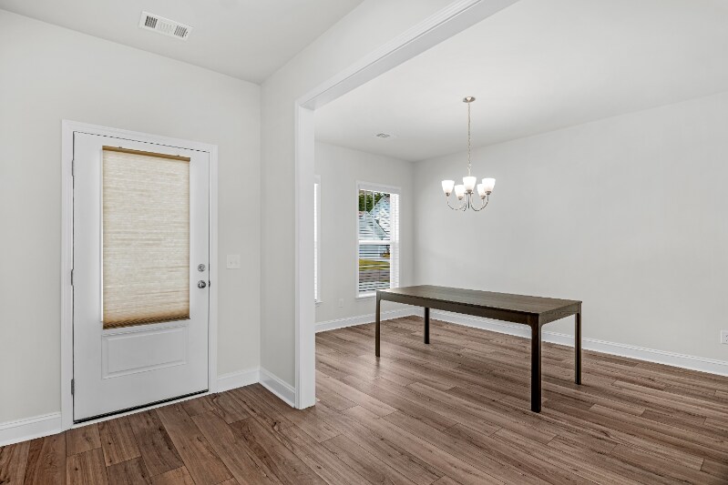 Building Photo - 340 Dendron Dr