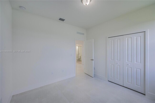 Building Photo - 32242 SW 194th Ave