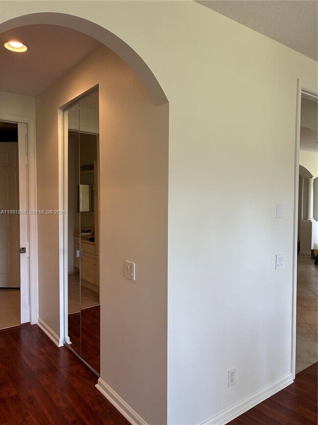 Building Photo - 2757 Center Ct Dr