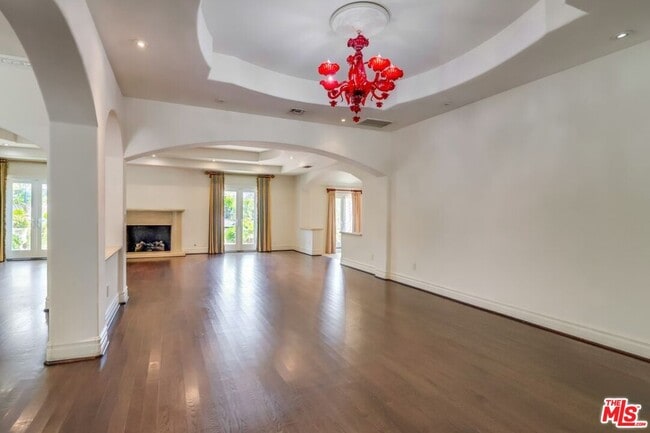 Building Photo - 114 S Layton Dr