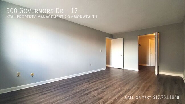 Building Photo - 900 Governors Dr