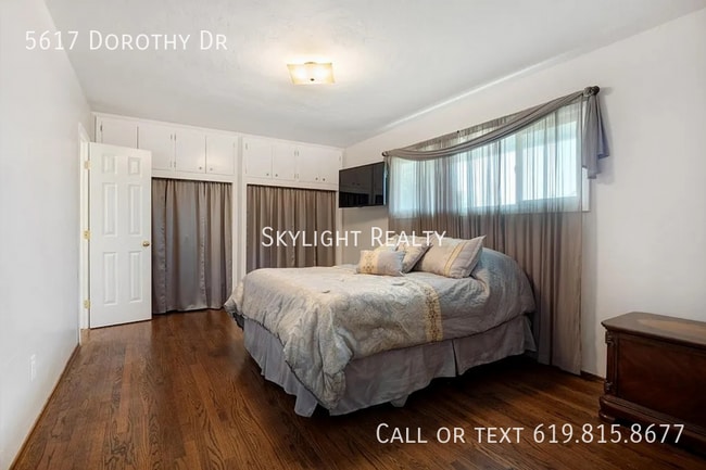 Building Photo - 5617 Dorothy Dr