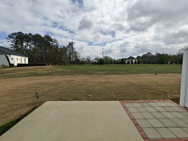 Building Photo - 756 Creekway Dr