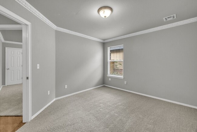 Building Photo - Welcome to this gorgeous home in the highly desirable Eddington Place neighborhood!