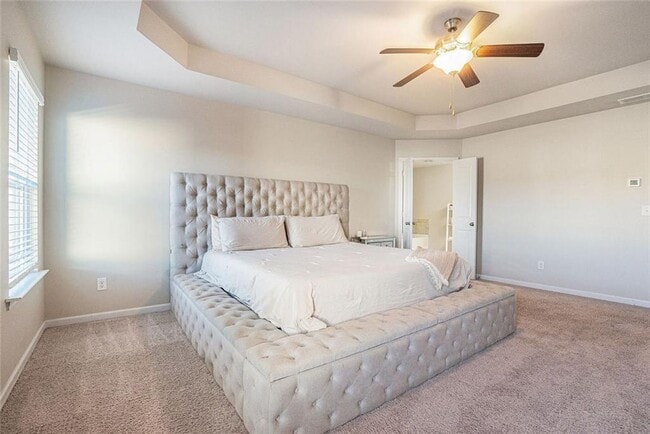 Building Photo - 5526 Donerail St