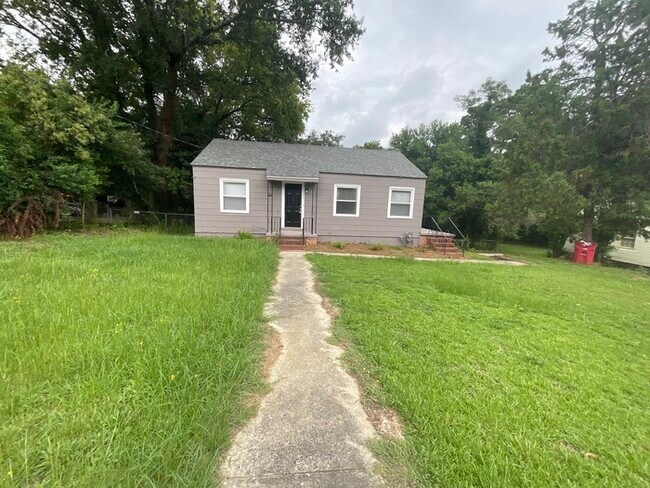 Primary Photo - Charming 2 bedroom home in Macon!