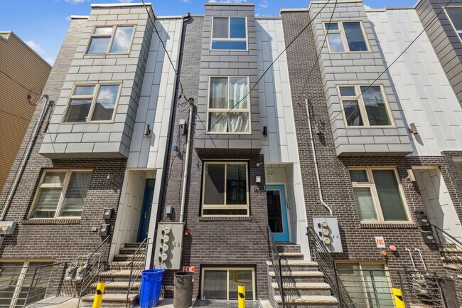 Building Photo - 1609 Ogden St