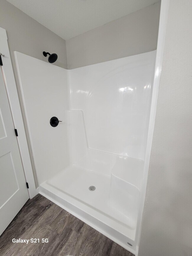 Building Photo - 6036 Seneca Trail