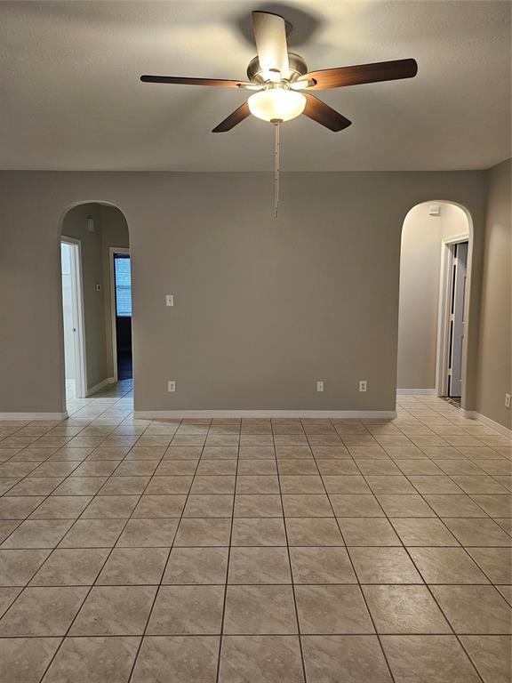 Building Photo - 6159 New Castle Ln