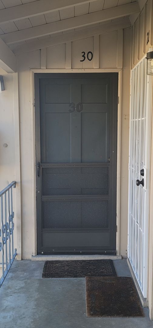 Building Photo - Midtown Ventura 2+1 Apartment near CMH