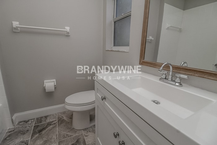 Building Photo - 1423 N Tremain St