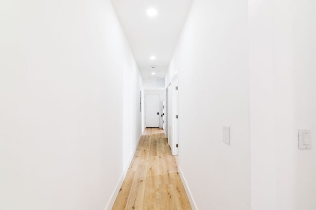 Building Photo - 6128 Orange St