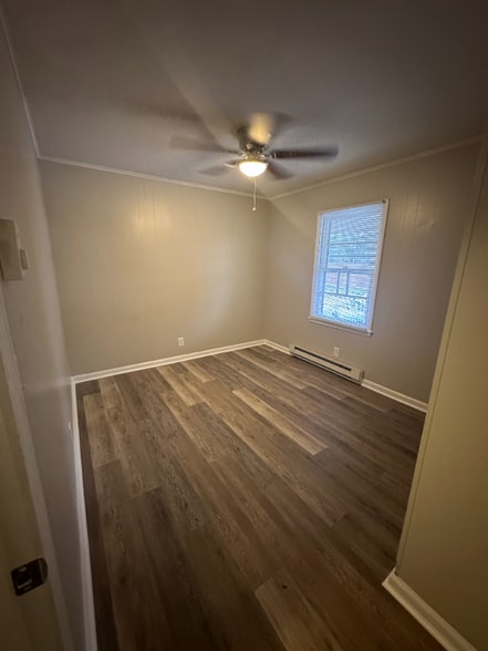 Building Photo - 123 S Sam Davis Ave