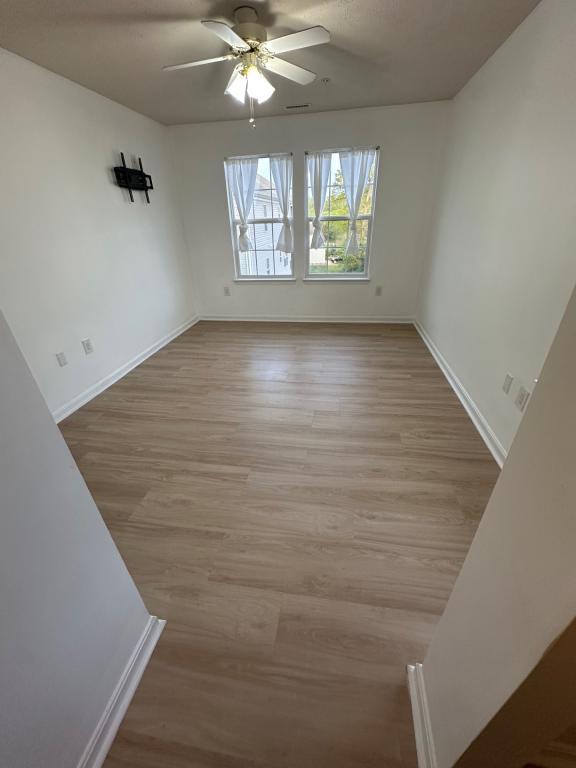 Building Photo - 45512 Westmeath Way