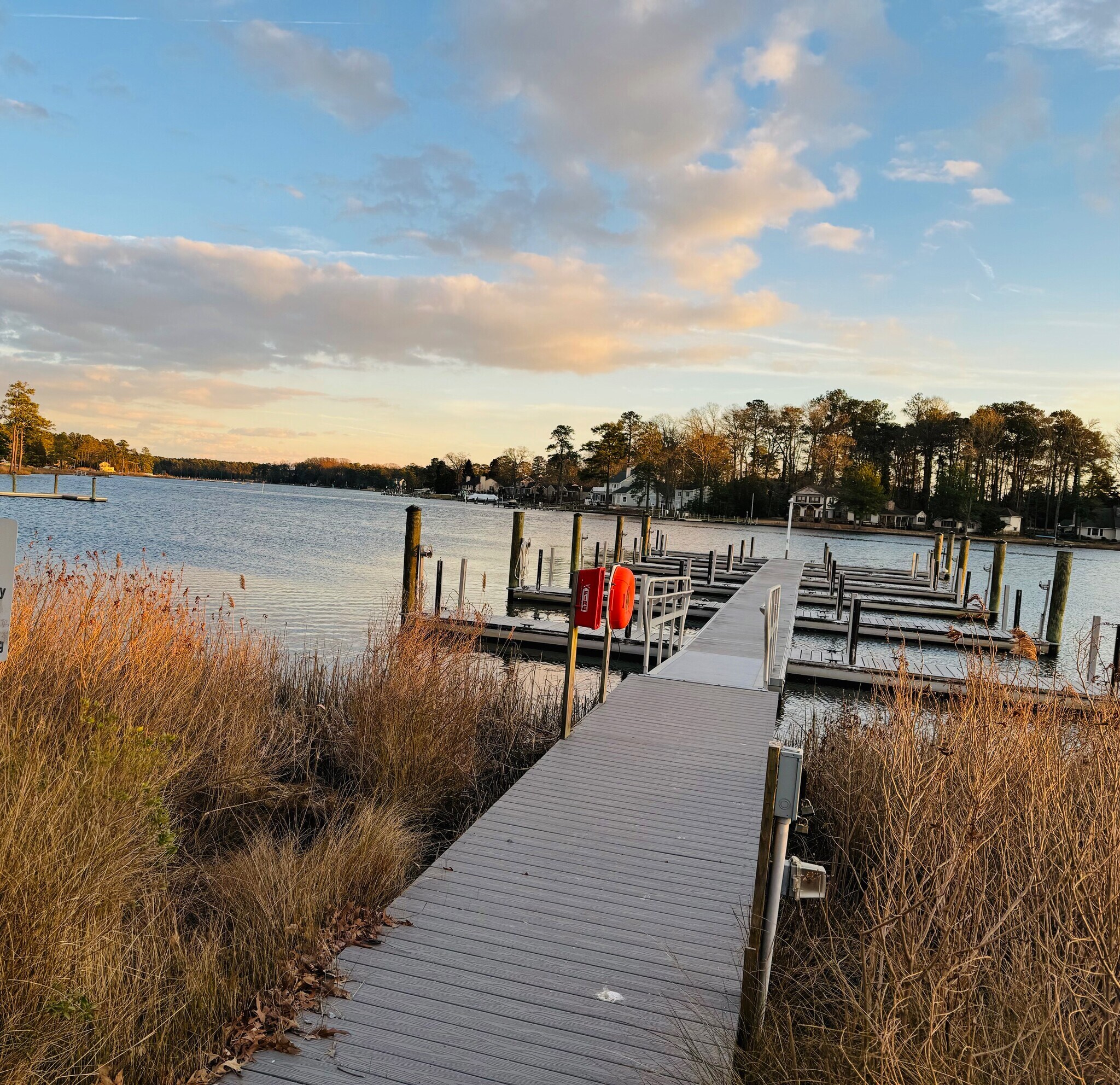 Building Photo - 22730 Holly Way W