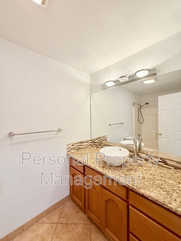 Building Photo - 13001 NE 89th St