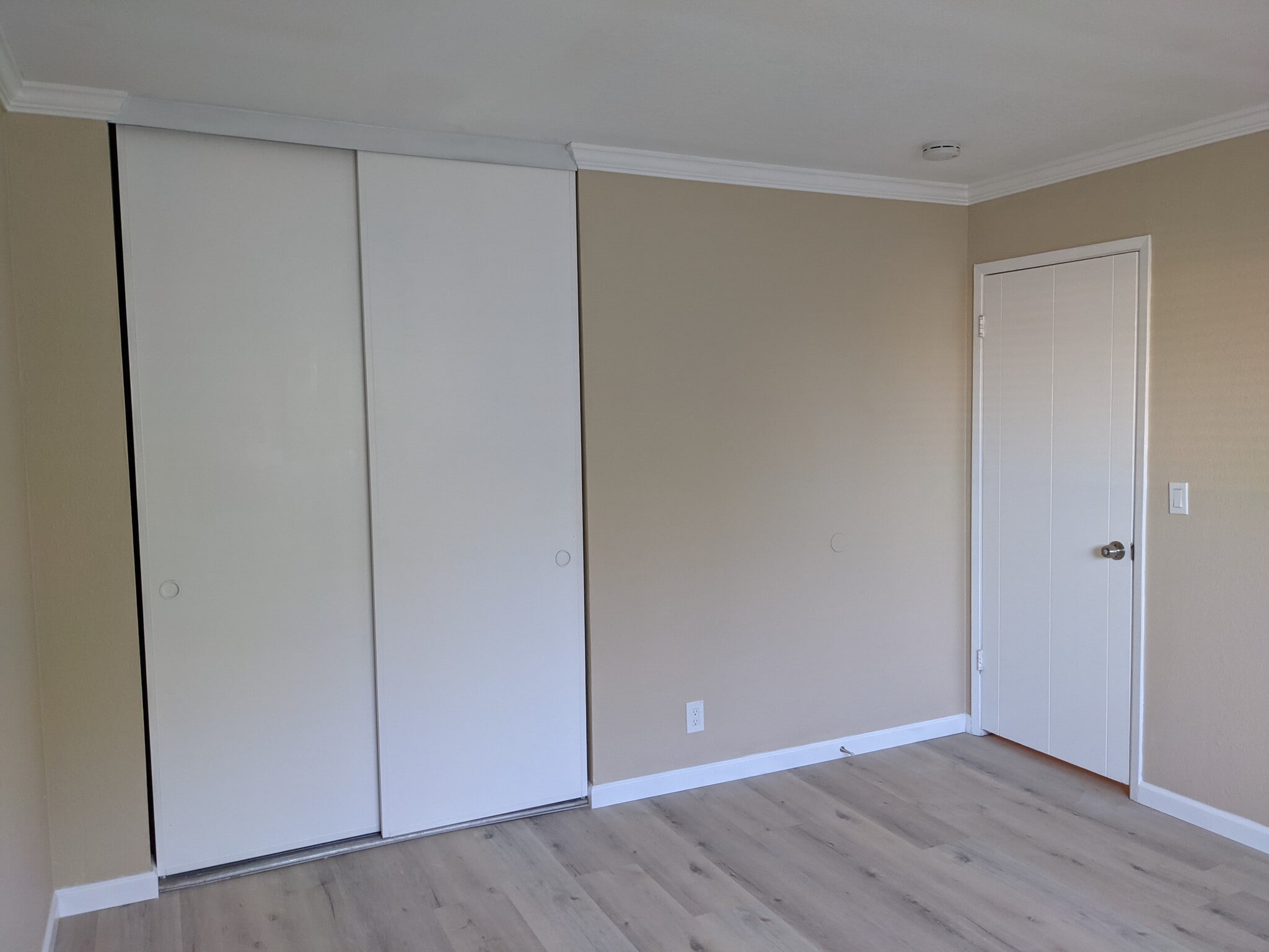 GUEST BEDROOM/OFFICE - 2116 Curtner Ave