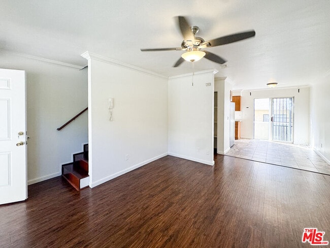 Building Photo - 750 Hyperion Ave