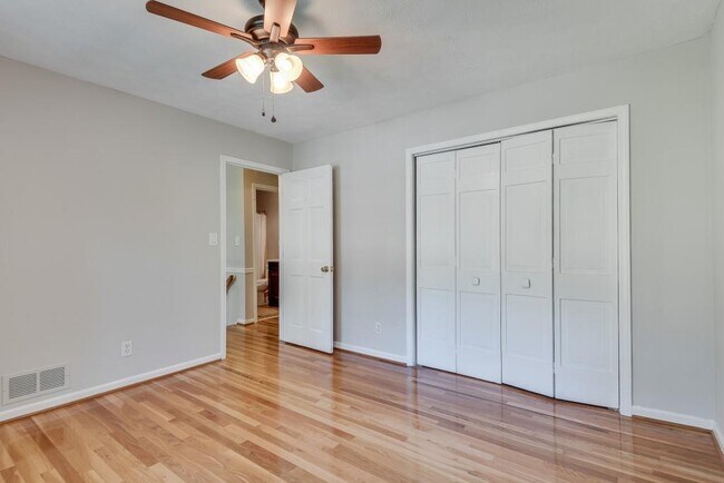 Building Photo - 2663 Rangewood Dr NE