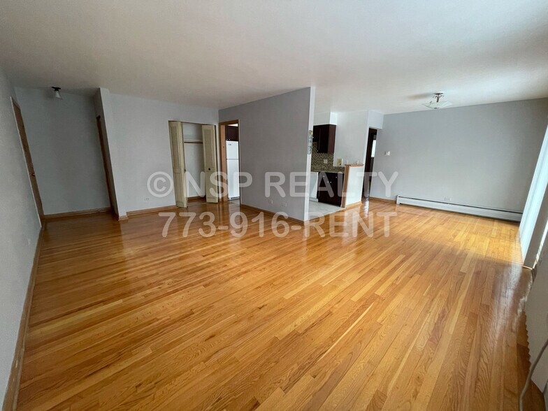 Primary Photo - 1004 S River Rd