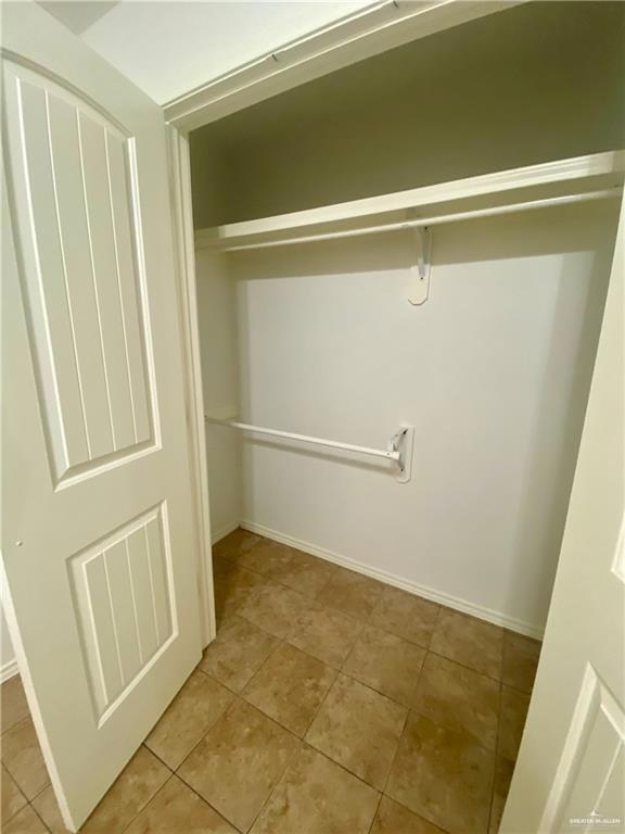 Building Photo - 15 E St