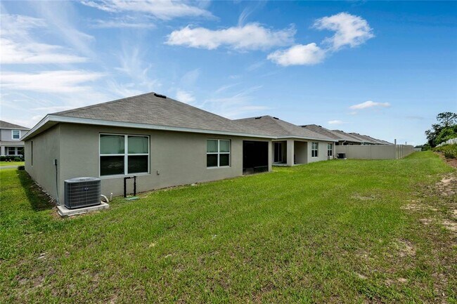 Building Photo - 8768 SW 49th Cir