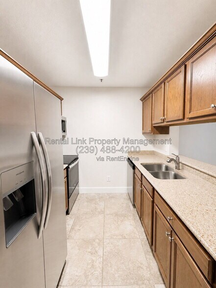 Building Photo - 4009 Crockers Lake Blvd