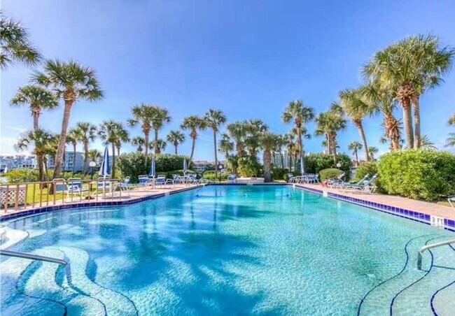 Building Photo - 10350 Imperial Point Dr W