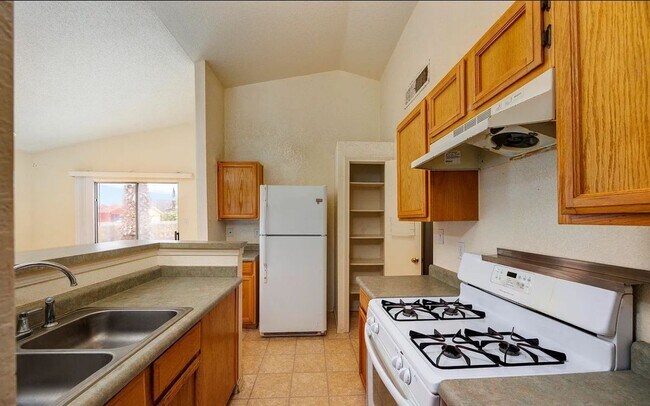 Building Photo - 2488 Tierra Rica Way