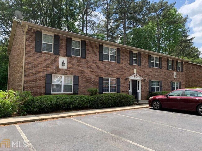 Primary Photo - 3665 Chestnut Dr