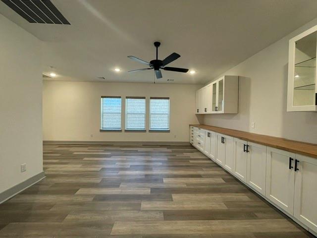 Building Photo - 4801 Park View Pl