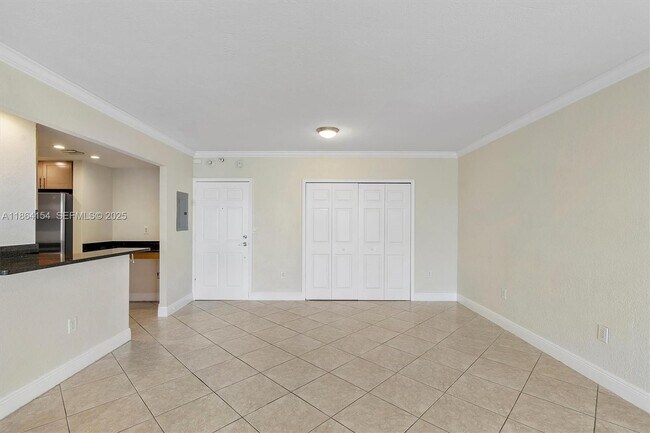 Building Photo - 10350 W Bay Harbor Dr