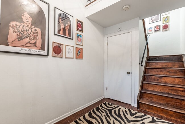 Building Photo - 601 E Warrington Ave