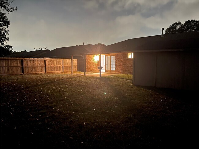 Building Photo - 7623 Deadwood Dr