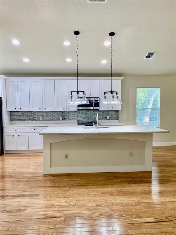 Building Photo - 509 Pine Ln