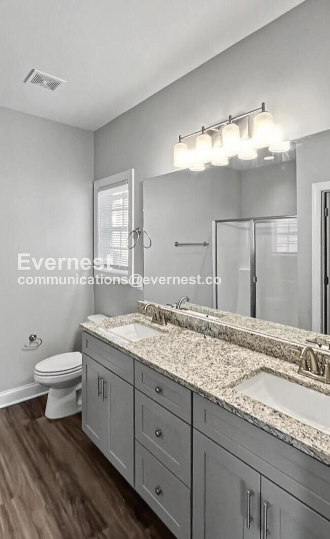 Building Photo - 5316 Roosevelt Rd