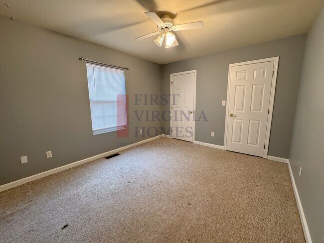 Building Photo - 3 Bedroom/2 Bath Lake Monticello Monticello Rental