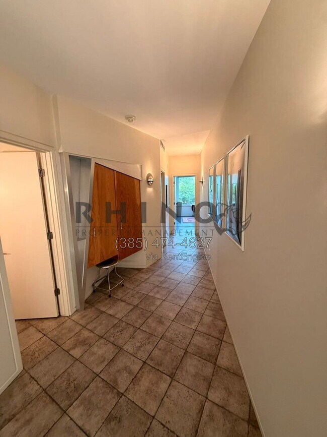 Building Photo - 640 K St