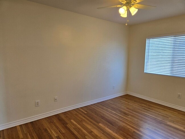 Building Photo - 4 BR / 2 BA near SDSU available immediately.