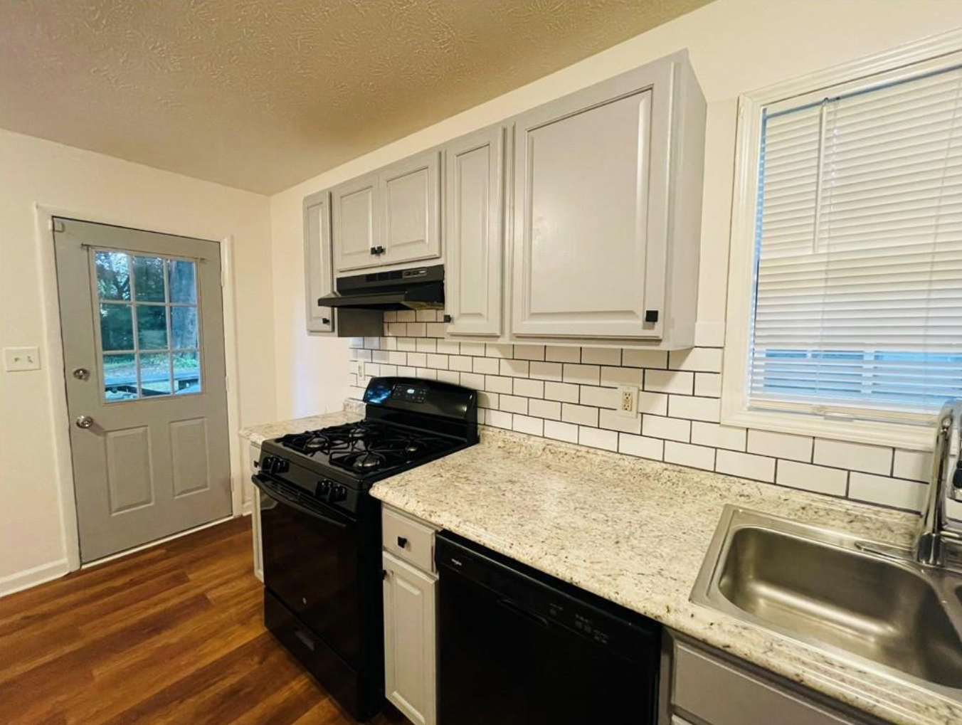 Fully renovated kitchen - 2493 Washington Street Ext