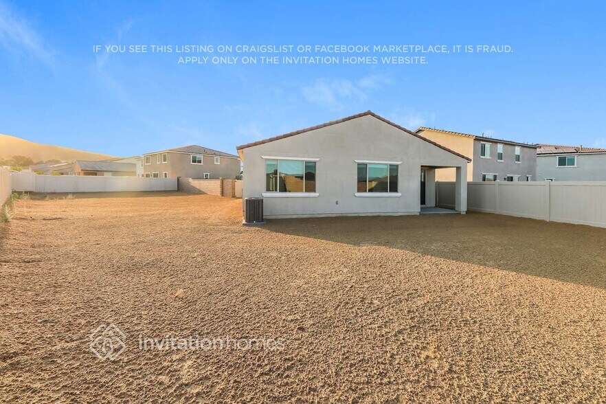 Building Photo - 25225 Mountain Violet Wy