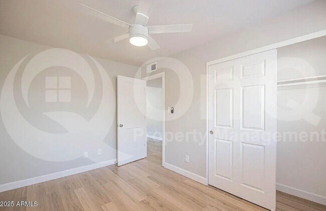 Building Photo - 1646 E Hermosa Dr