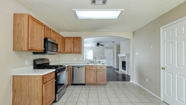 Building Photo - 124 Hunter Rex Way
