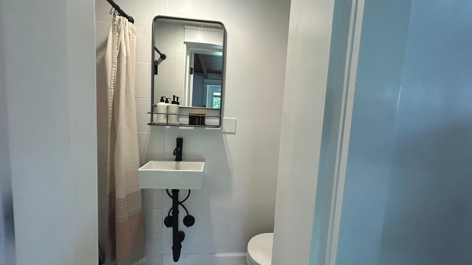 Building Photo - 6790 SW 18th St