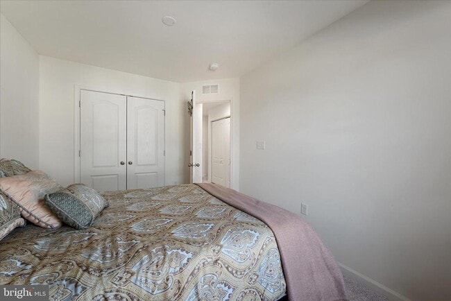 Building Photo - 35 Mengel Rd